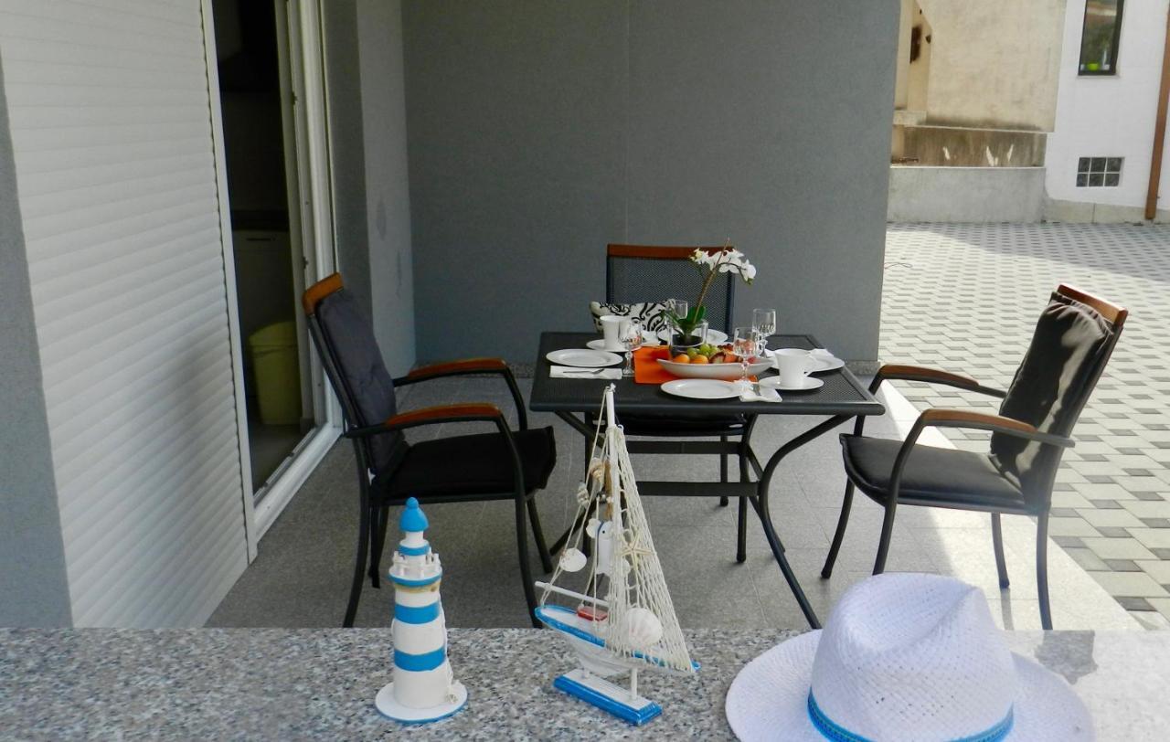 Diamant Apartments Baška Voda Esterno foto