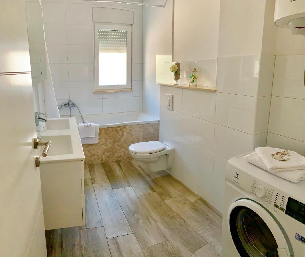 Diamant Apartments Baška Voda Esterno foto