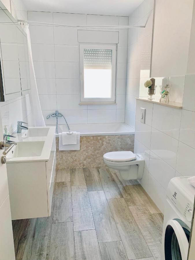Diamant Apartments Baška Voda Esterno foto